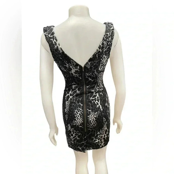 Guess Los Angeles Stretch Mini Animal Print Sleeveless Dress Size Small - Picture 5 of 11